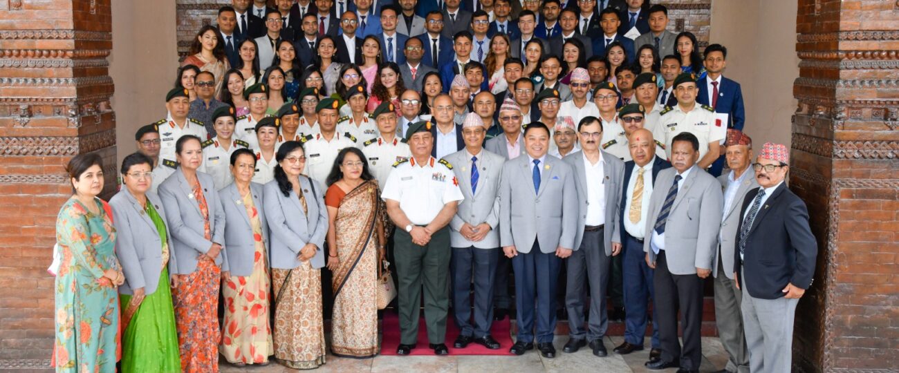 इन्टर्नसीप पूरा गरेका ६० चिकित्सकलाई प्रमाणपत्र वितरण