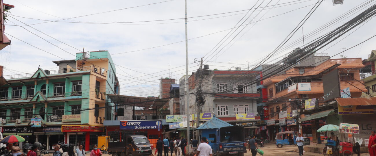 सुरक्षाका लागि बजार क्षेत्रमा ‘हाई मास्ट लाइट’ जडान