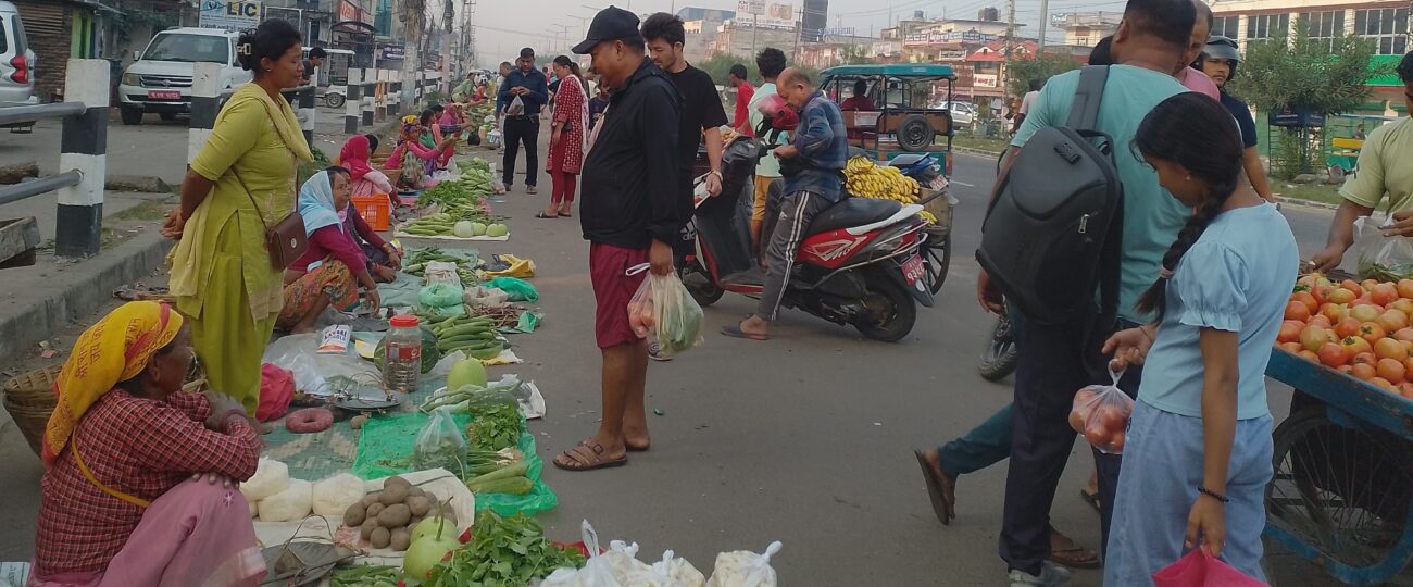 थारू महिलाको पौरख : नेपालगञ्जलाई अर्ग्यानिक स्वाद