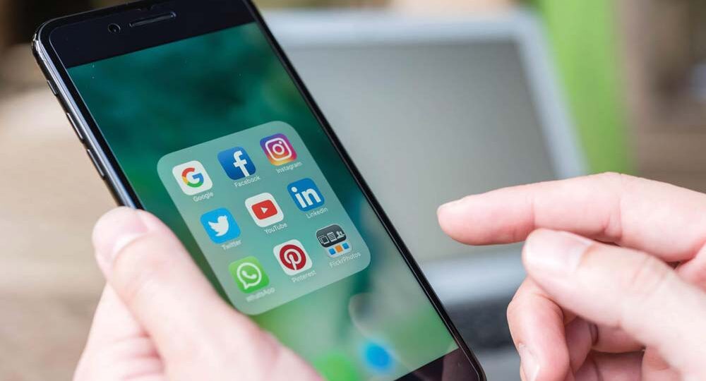 ‘साइबर बुलिङ’ को सिकार बन्दै समाज