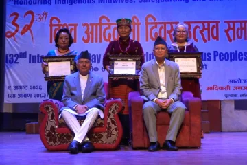 आदिवासी जनजाति आयोगको कार्यक्रममा प्रसुति अधिकारकर्मीको सम्मान, राष्ट्रपतिबाट विशेष सम्बोधन